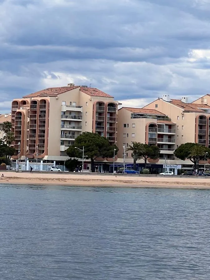 Studio Bord De Mer Frejus 0*,  France